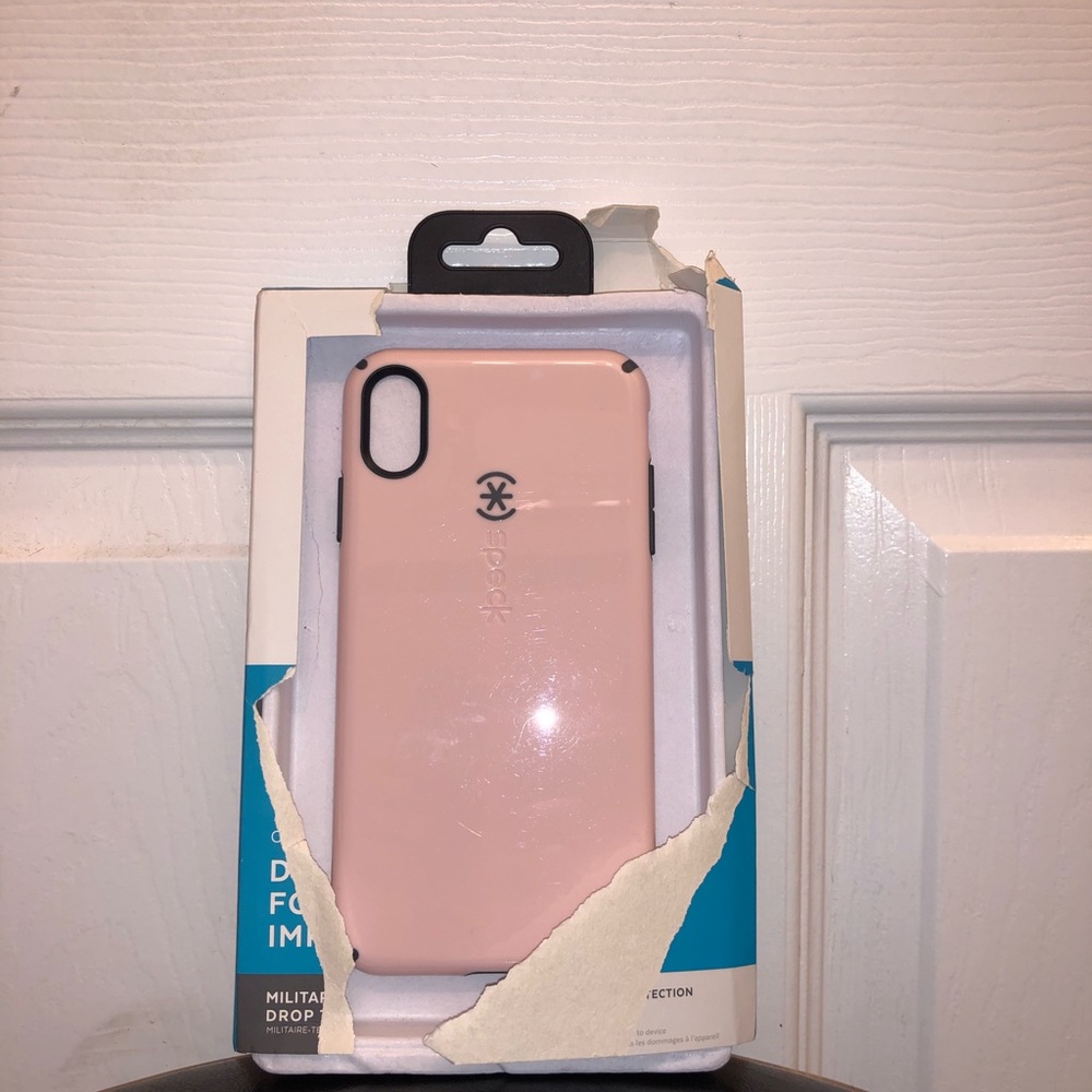 PHONE CASES - Picture 4 of 11
